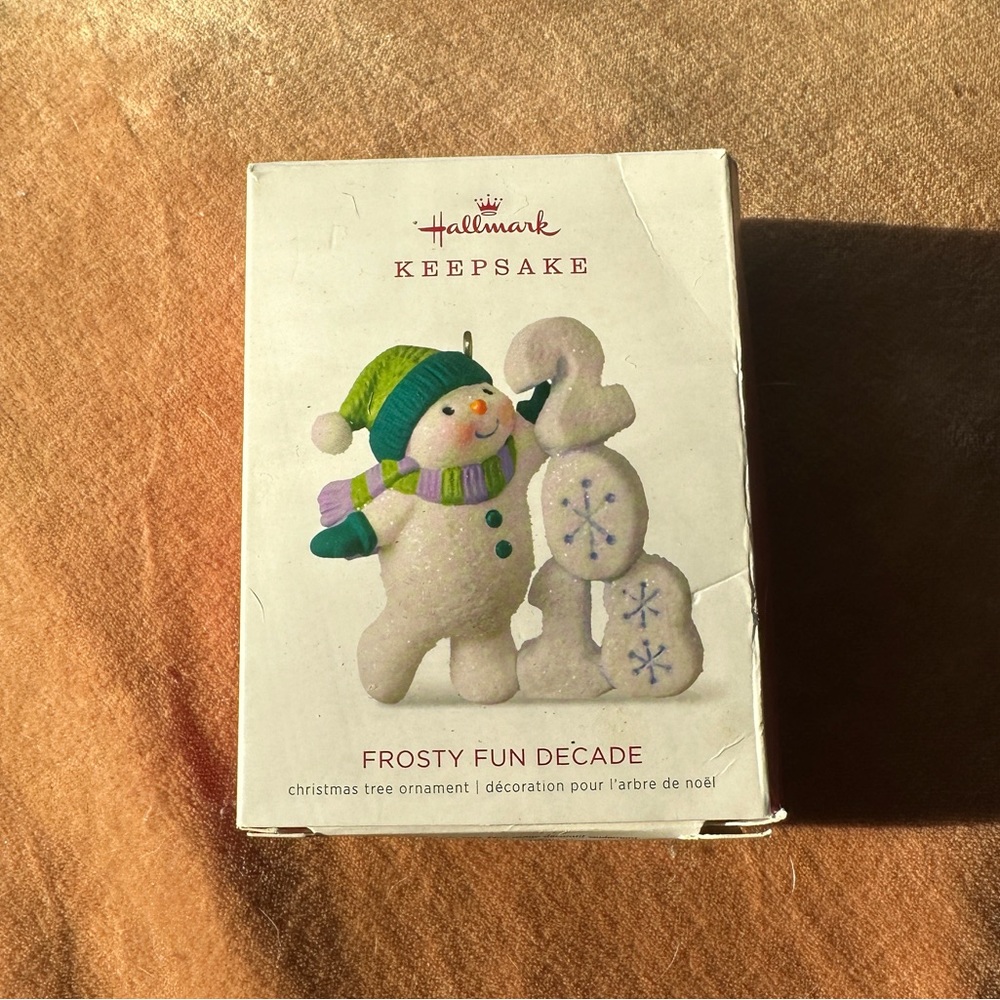 2018 Hallmark Ornament - Frosty Fun